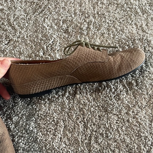 Brown Leather Lace up Flats Loafers - Picture 3 of 6